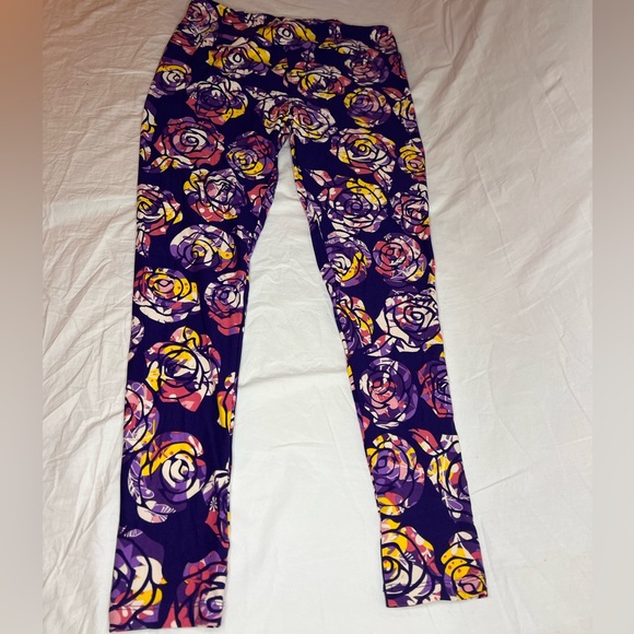 LuLaRoe TC Leggings 🦄 Unicorn Watercolor Disney Roses - purple background - NEW - Picture 4 of 7
